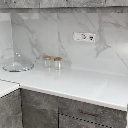 New Delux With Wooden Floor Διαμέρισμα *
